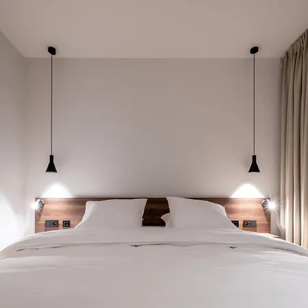 One Two Four - & Hotel 4*